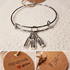 🆕️🍺 NWT Beer Charm Bracelet in Silver